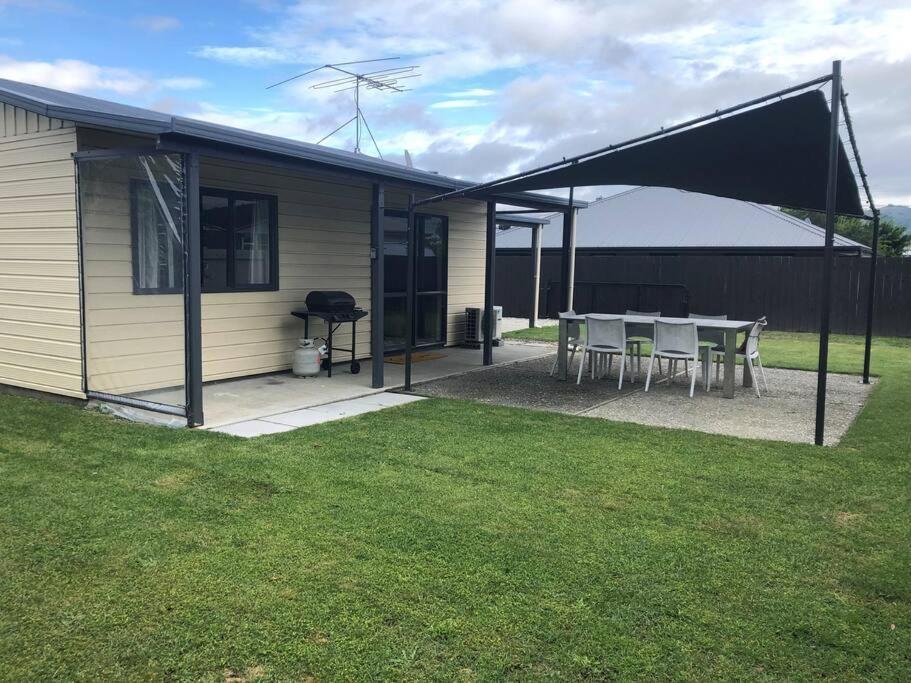 Sunny Escape In Old Cromwell Villa Luaran gambar